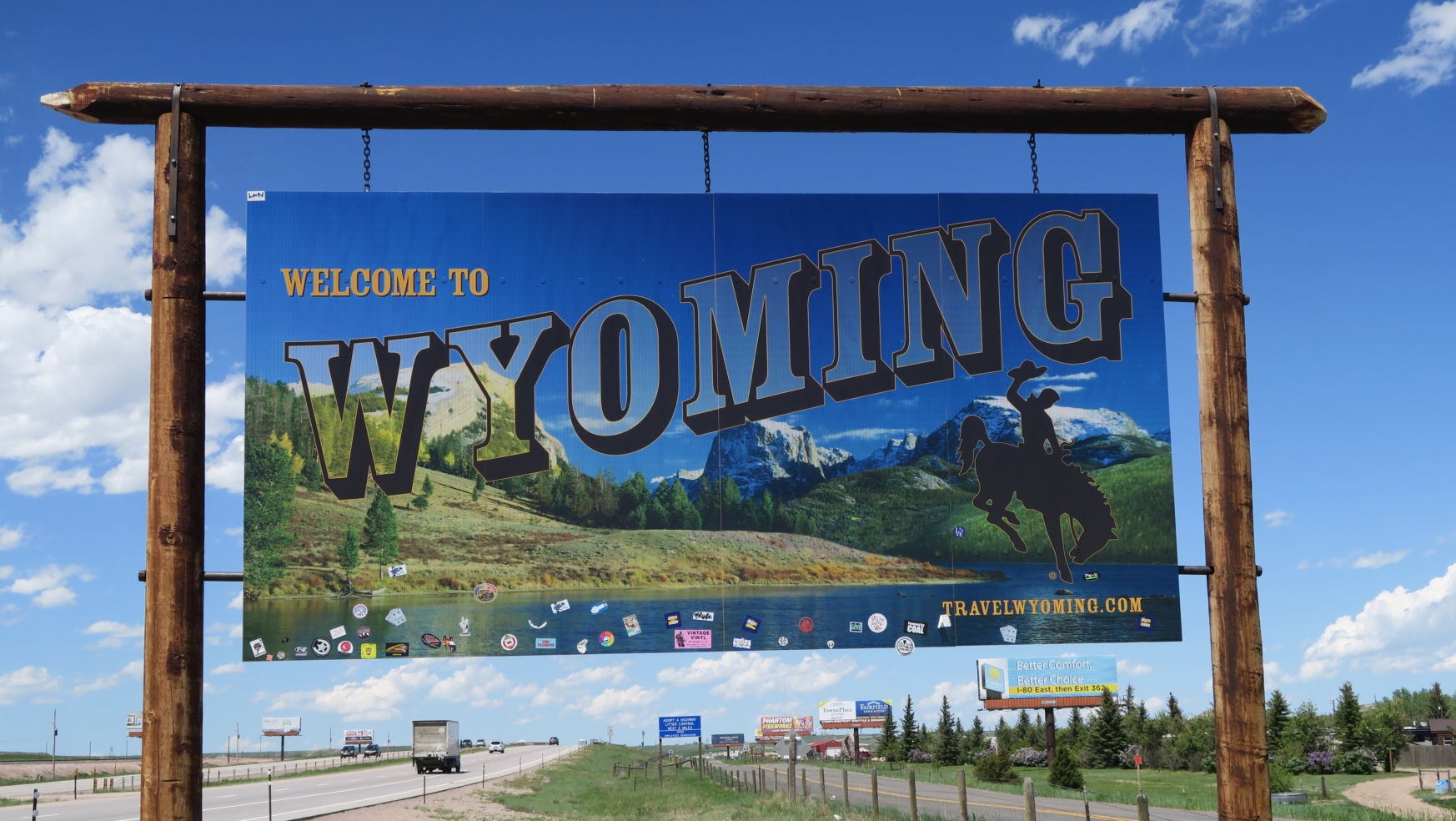 State-welcome-sign